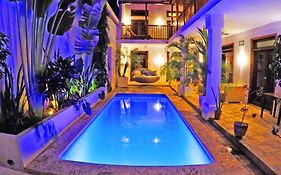 Hotel And Coffe Azul